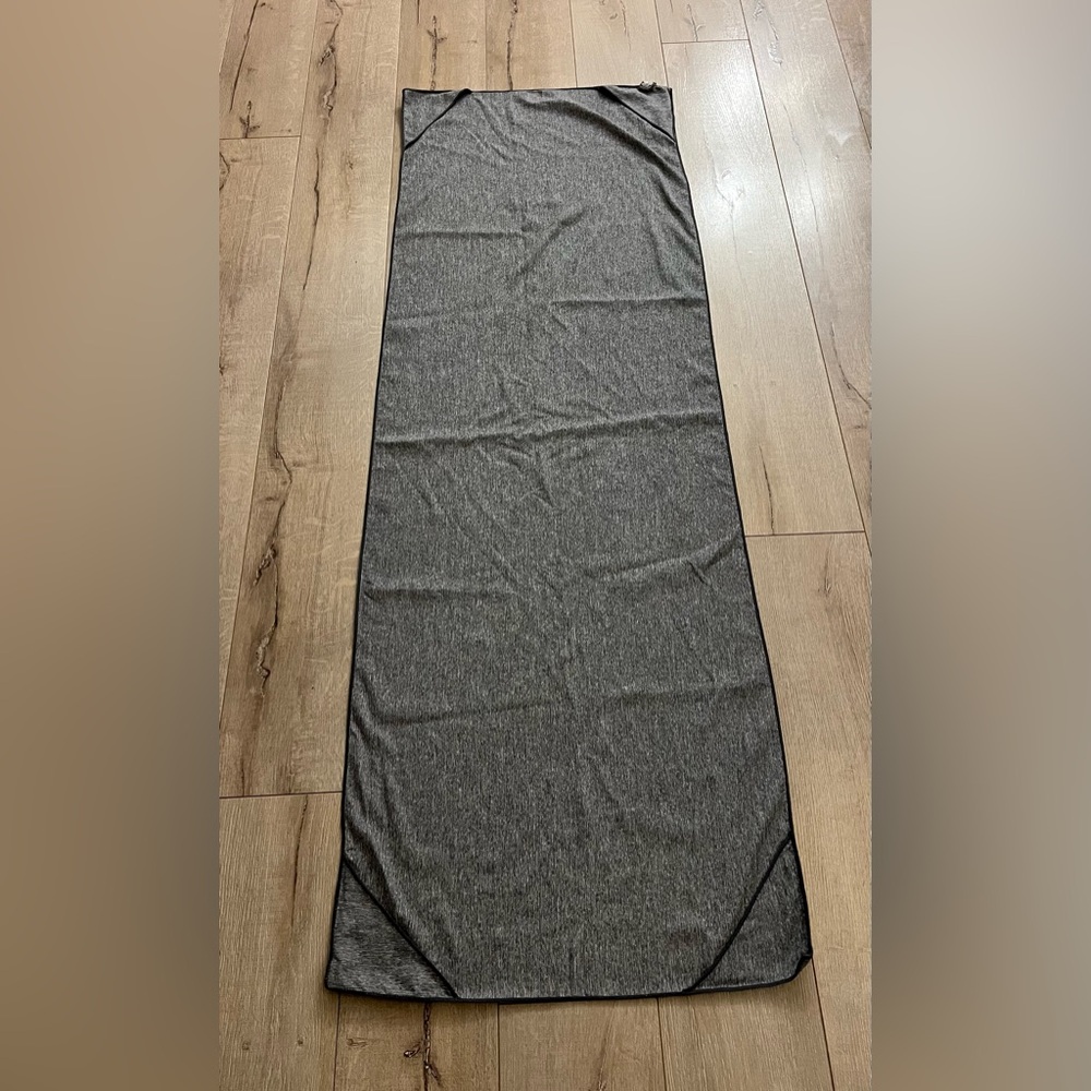 Gaiam Yoga Mat Towel | Absorbent Quick-Dry | Good Preloved